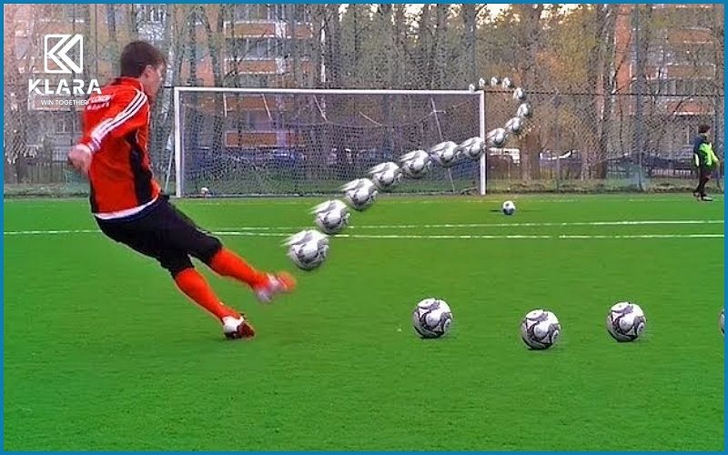 Kỹ thuật sút phạt knuckleball là gì