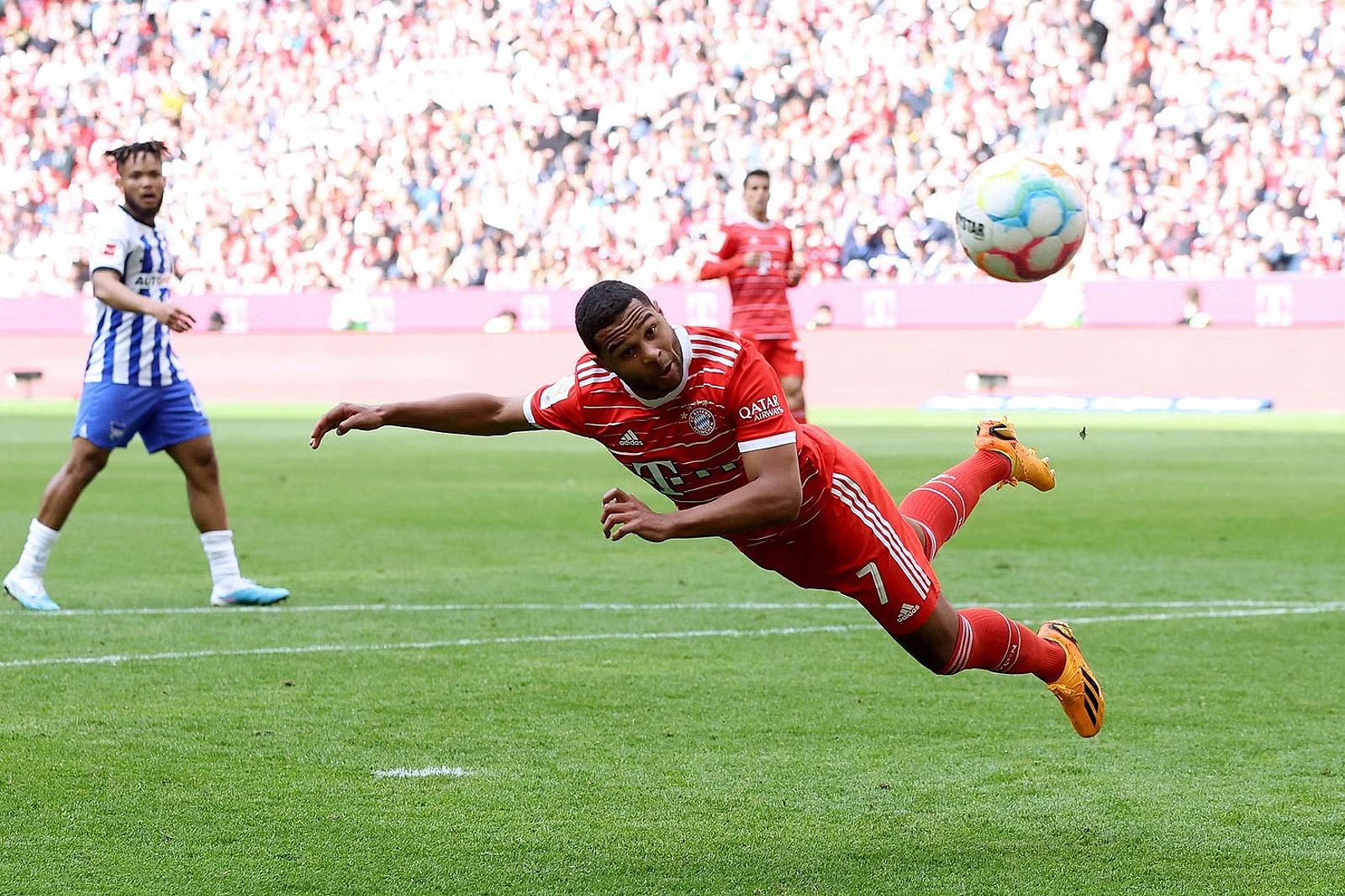 Serge Gnabry trong màu áo Bayern Munich